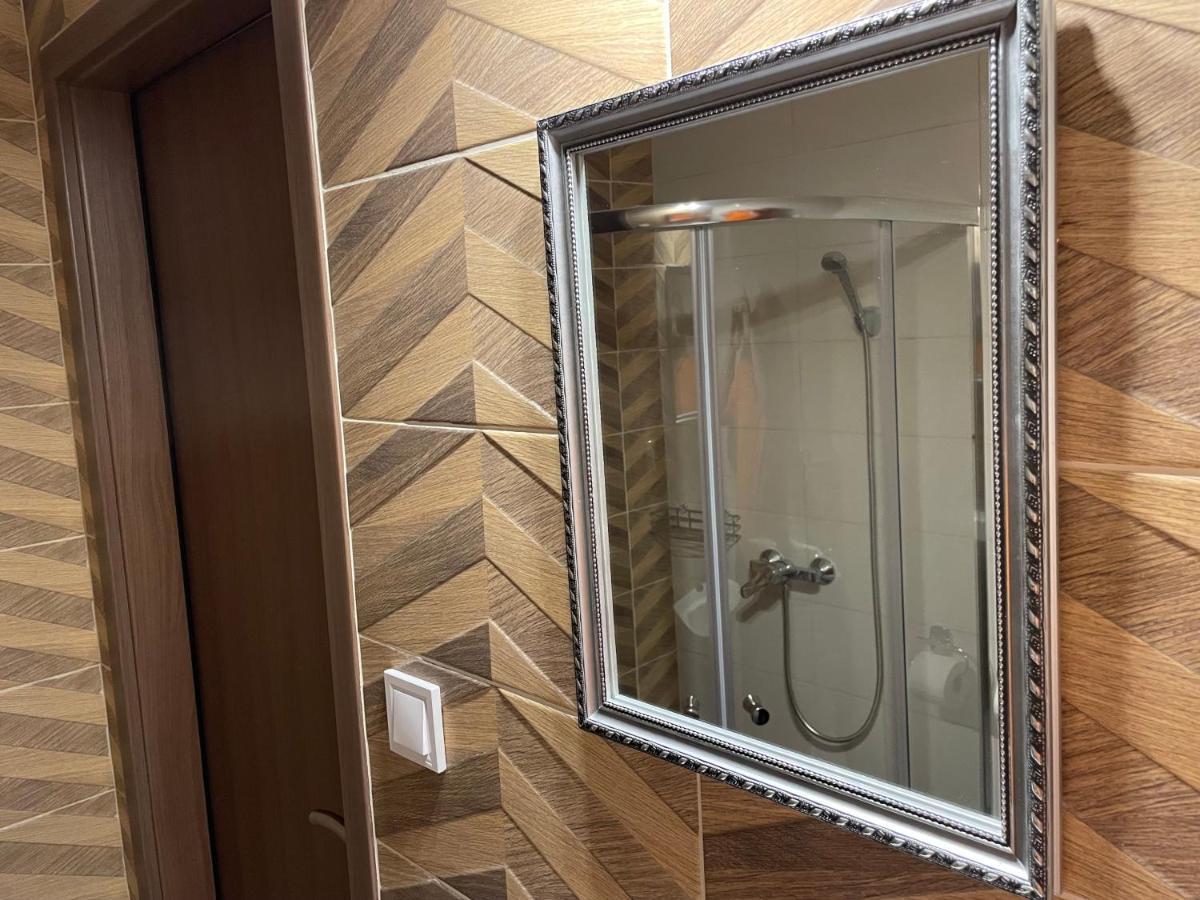 Kovacs Apartmanhaz Kiskunhalas Exteriör bild